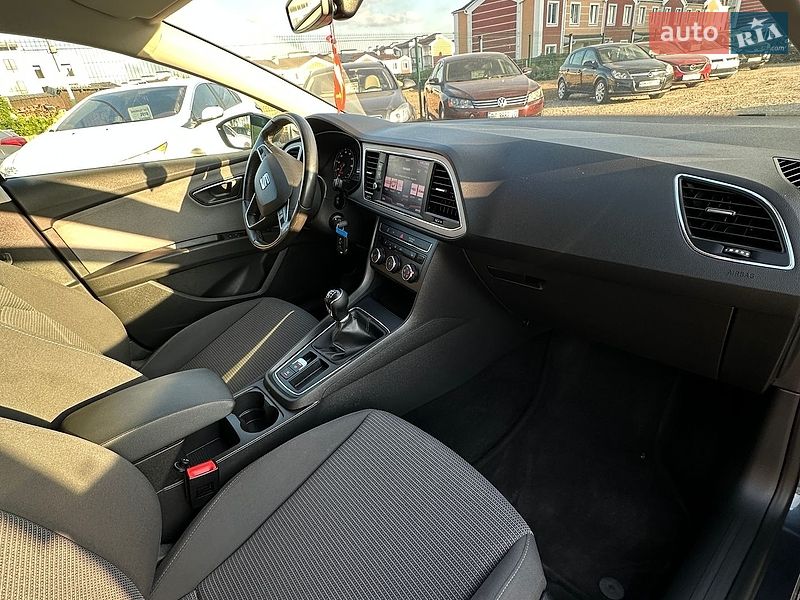 Хэтчбек SEAT Leon 2020 в Белогородке