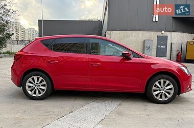 Хэтчбек SEAT Leon 2016 в Киеве