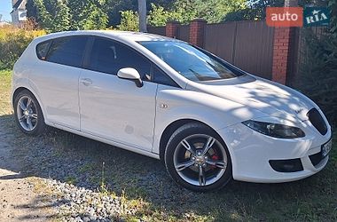 Хетчбек SEAT Leon 2008 в Києві