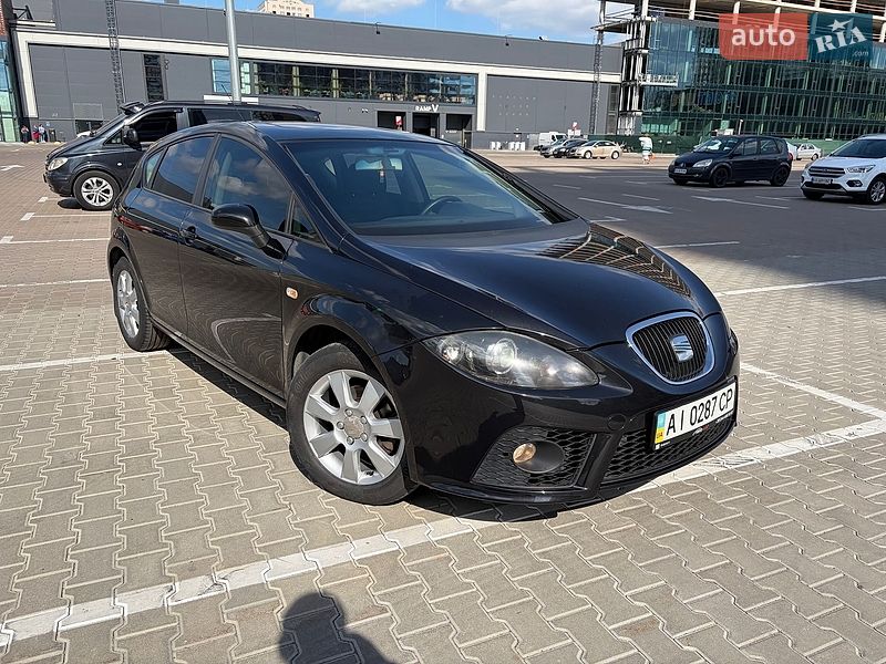 Хетчбек SEAT Leon 2008 в Києві