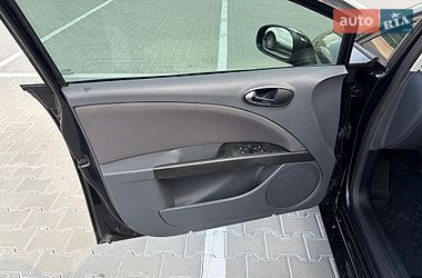 Хетчбек SEAT Leon 2008 в Києві