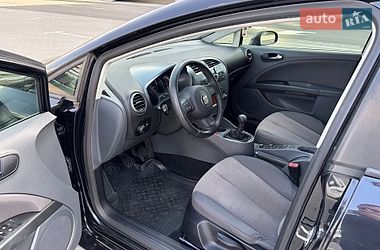 Хетчбек SEAT Leon 2008 в Києві