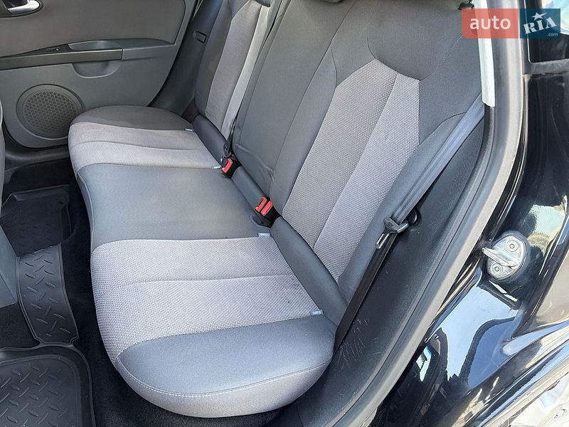 Хетчбек SEAT Leon 2008 в Києві