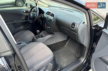 Хетчбек SEAT Leon 2008 в Києві
