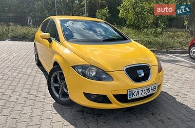 Хэтчбек SEAT Leon 2008 в Киеве