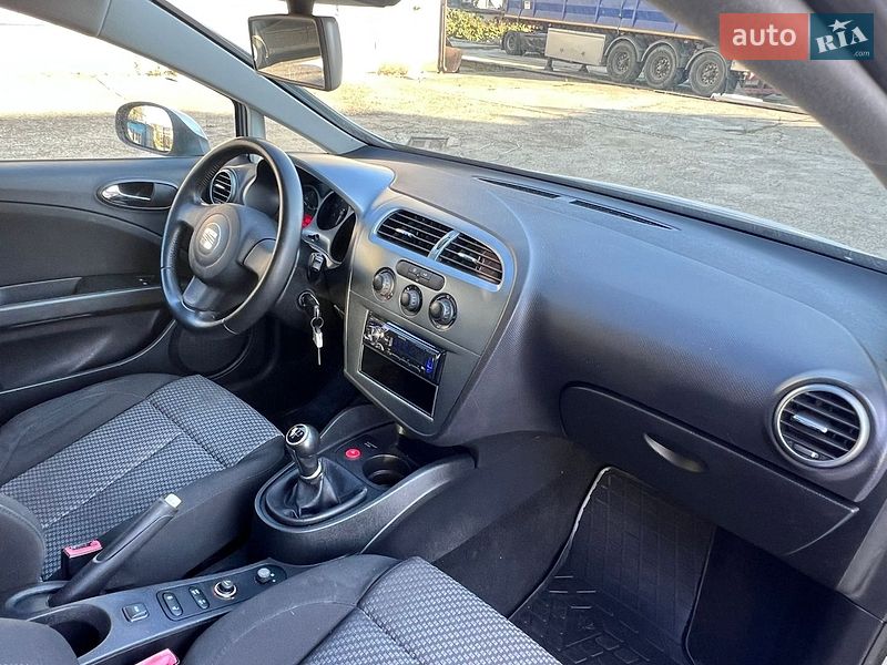 Хэтчбек SEAT Leon 2008 в Дрогобыче фото 37 Хэтчбек SEAT Leon 2008 в Дрогобыче