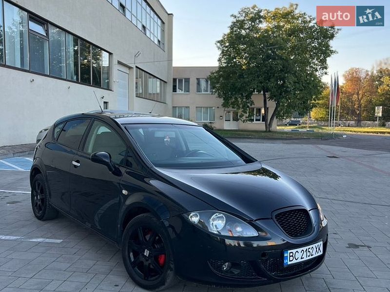 Хэтчбек SEAT Leon 2006 в Стрые