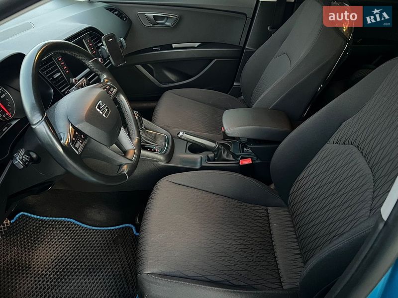 Хетчбек SEAT Leon 2015 в Дніпрі
