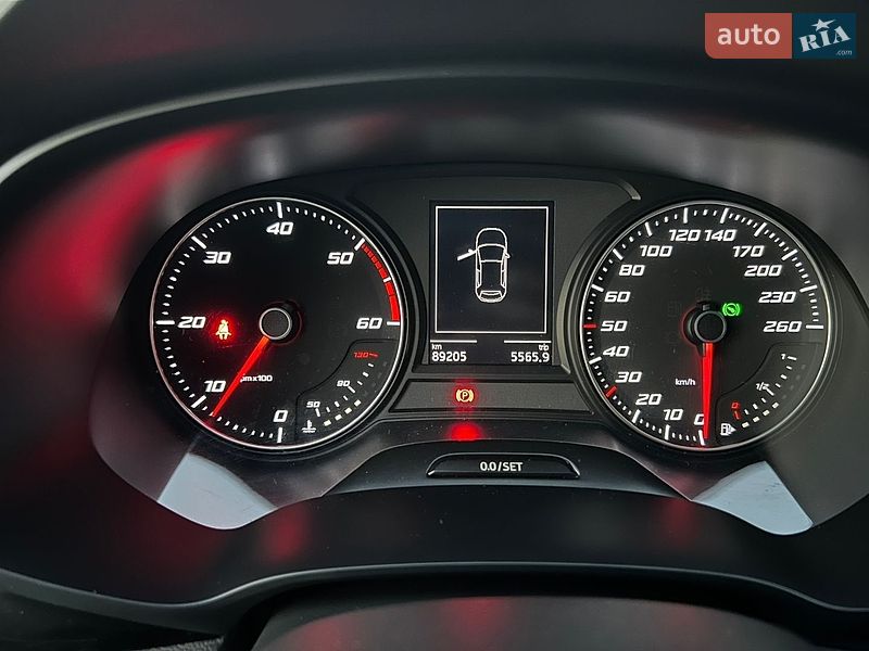 Хетчбек SEAT Leon 2015 в Дніпрі