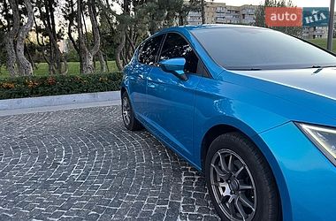 Хетчбек SEAT Leon 2015 в Дніпрі