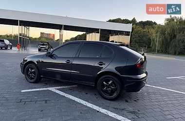 Хетчбек SEAT Leon 2000 в Кам'янець-Подільському