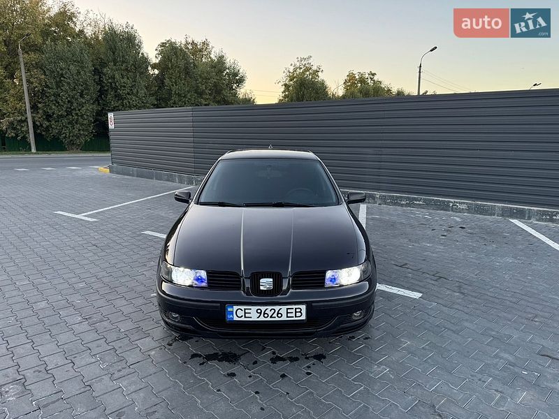 Хетчбек SEAT Leon 2000 в Кам'янець-Подільському