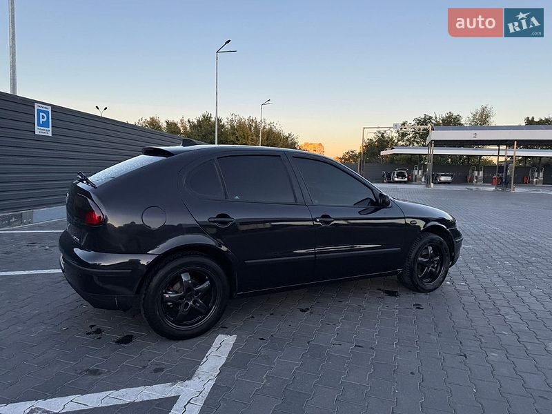 Хетчбек SEAT Leon 2000 в Кам'янець-Подільському
