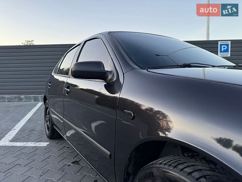 Хетчбек SEAT Leon 2000 в Кам'янець-Подільському