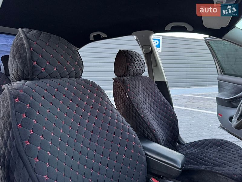 Хетчбек SEAT Leon 2000 в Кам'янець-Подільському