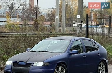Хетчбек SEAT Leon 2000 в Сумах