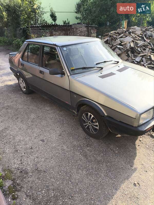 Седан SEAT Malaga 1990 в Львові фото 2 Седан SEAT Malaga 1990 в Львові