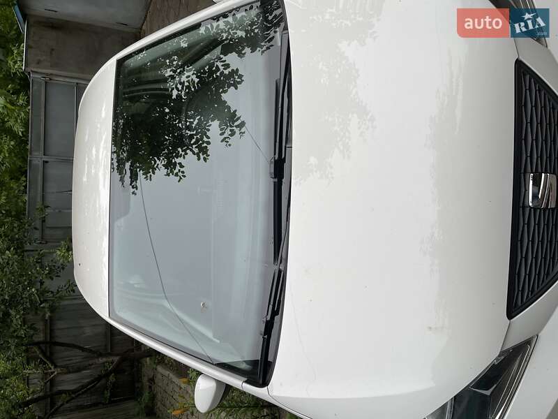 Хетчбек SEAT Mii 2015 в Звенигородці