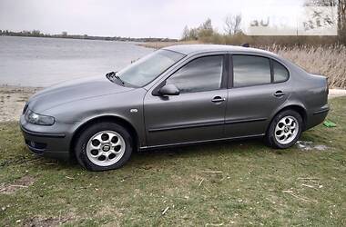 Седан SEAT Toledo 2004 в 