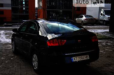 Хэтчбек SEAT Toledo 2013 в 