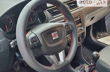 Хэтчбек SEAT Toledo 2013 в 