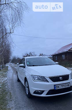 Хэтчбек SEAT Toledo 2013 в Остроге