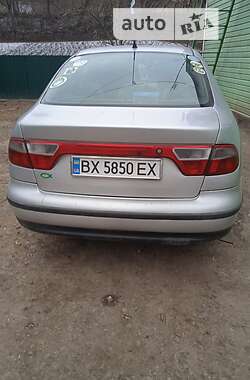 Седан SEAT Toledo 2000 в Теофиполе