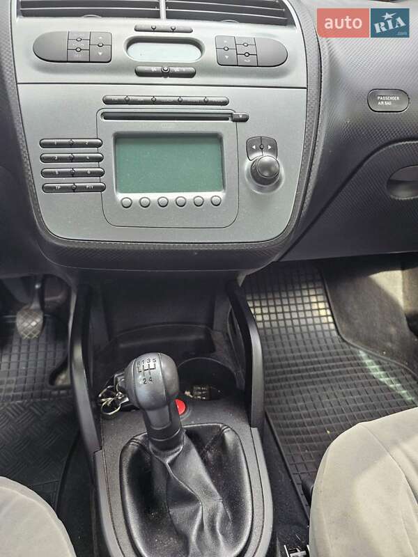 Хэтчбек SEAT Toledo 2008 в Калуше