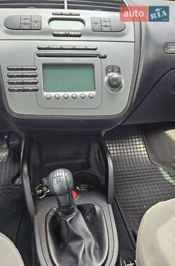 Хэтчбек SEAT Toledo 2008 в 