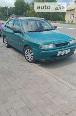 Седан SEAT Toledo 1996 в Брошневі-Облозі