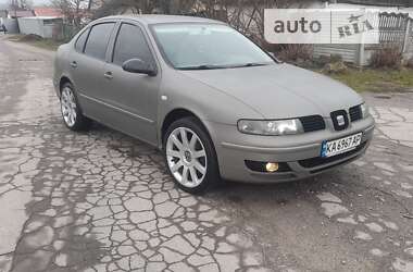 Седан SEAT Toledo 2003 в Лисянці