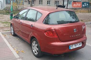 Хэтчбек SEAT Toledo 2008 в 