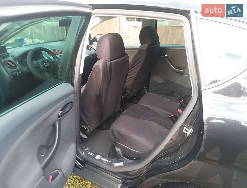 Хетчбек SEAT Toledo 2008 в Корюківці