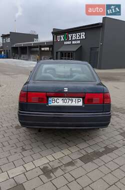 Седан SEAT Toledo 1993 в 