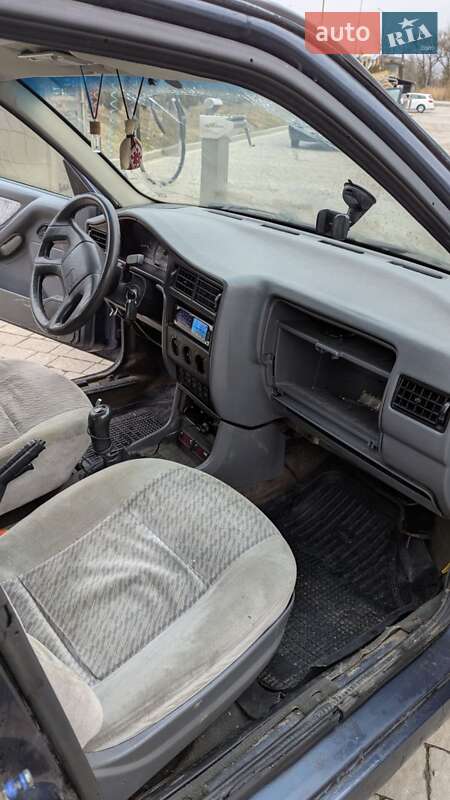 Седан SEAT Toledo 1993 в Дрогобичі