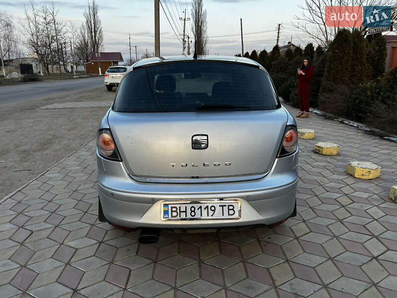 Хэтчбек SEAT Toledo 2006 в Одессе