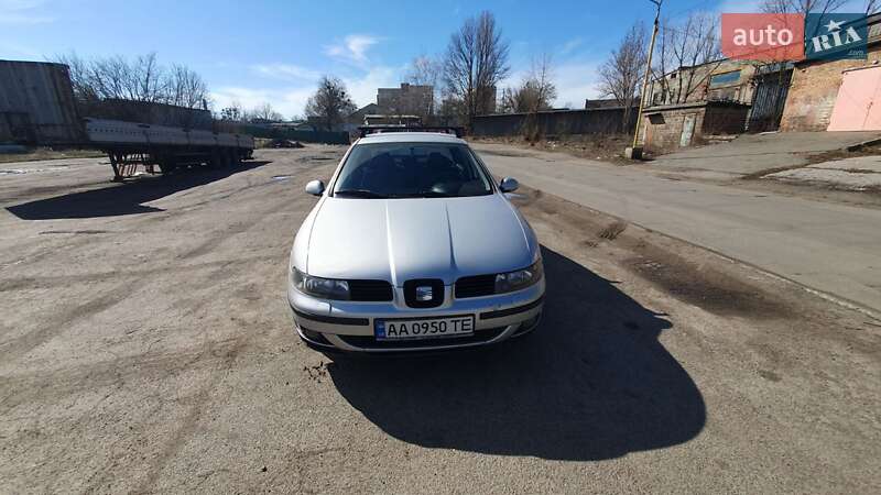 Седан SEAT Toledo 2003 в Киеве