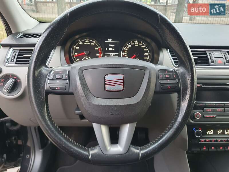 Лифтбек SEAT Toledo 2013 в Киеве