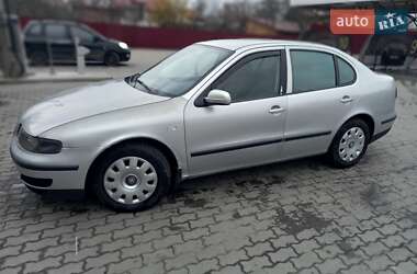 Седан SEAT Toledo 2002 в 