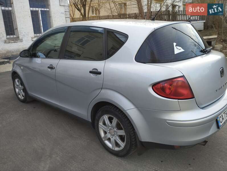 Хэтчбек SEAT Toledo 2008 в Каневе