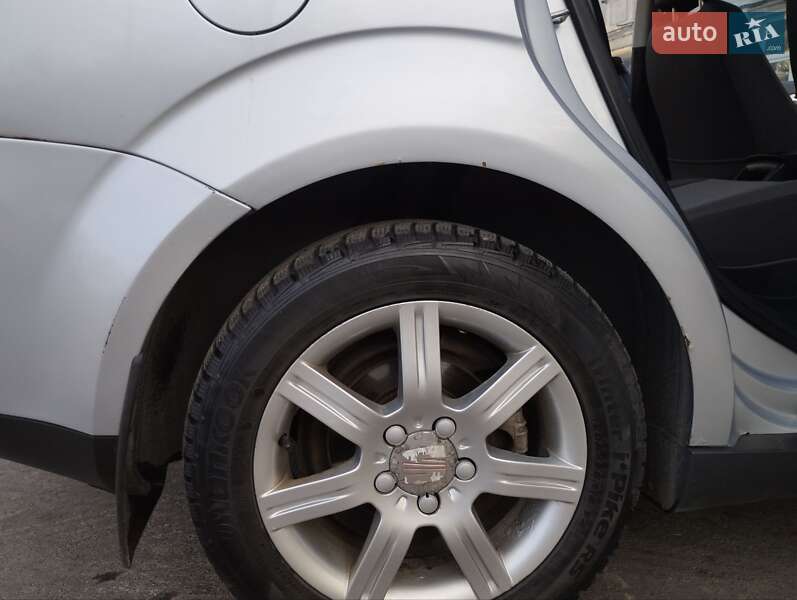 Хэтчбек SEAT Toledo 2008 в Каневе