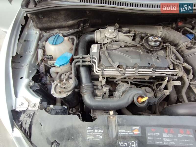 Хэтчбек SEAT Toledo 2008 в Каневе