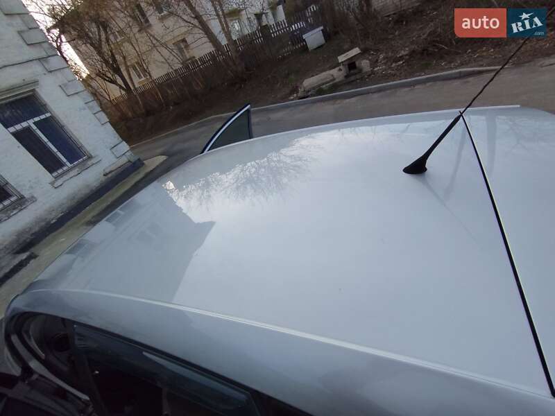 Хэтчбек SEAT Toledo 2008 в Каневе