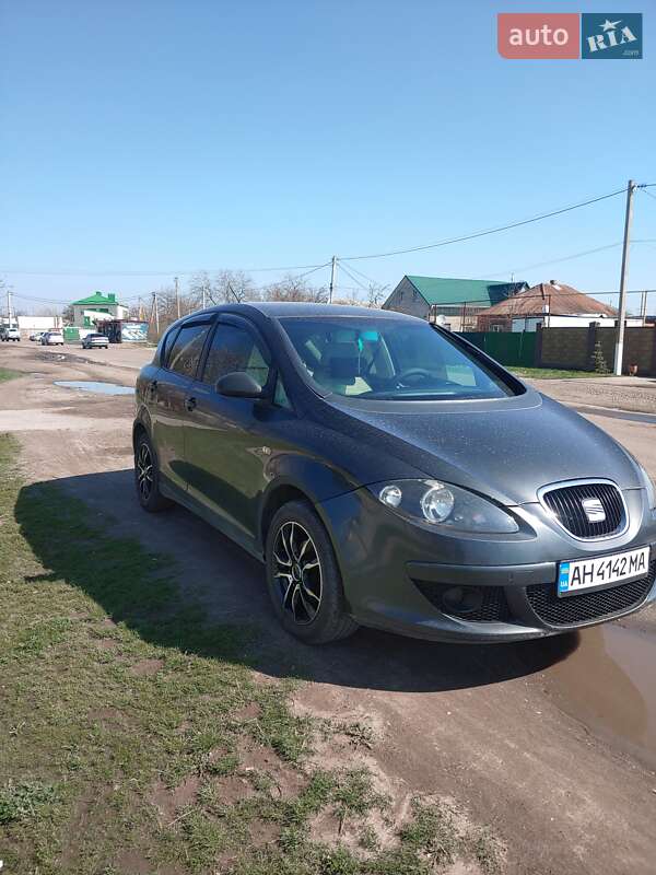 Хетчбек SEAT Toledo 2008 в Дніпрі