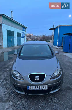 Хэтчбек SEAT Toledo 2005 в 