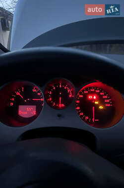 Хэтчбек SEAT Toledo 2005 в 