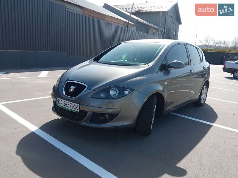 Хэтчбек SEAT Toledo 2007 в 
