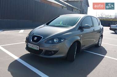 Хэтчбек SEAT Toledo 2007 в 