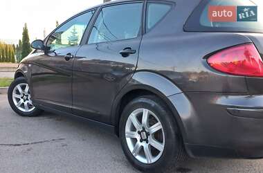 Хэтчбек SEAT Toledo 2005 в 
