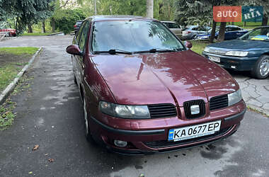 Седан SEAT Toledo 2004 в 